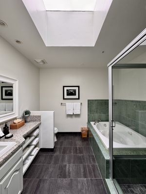 Blue Lantern Inn by null