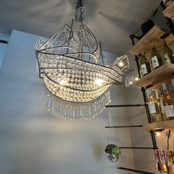 Lady Yum - Kirkland - Wine Bars Near Me - Kirkland, Washington