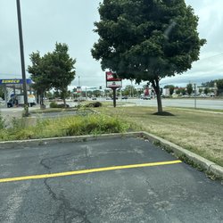 Wendy's - Wendy's sing along transit in Lancaster.