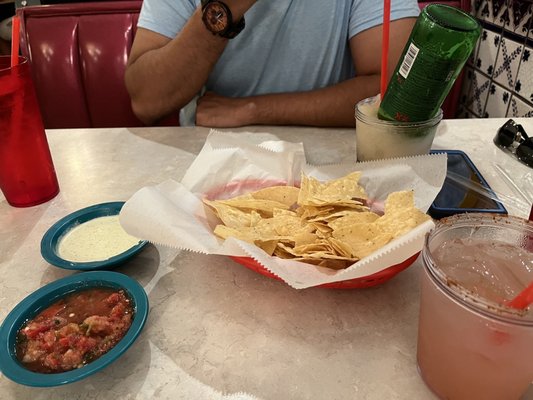 Chuy's by null