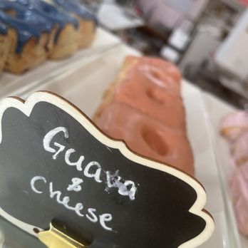 Dulceology - Cronut - Bakeries Near Me - Baltimore, Maryland