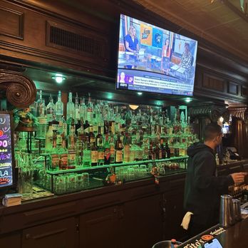 Casey's Irish Pub - Pubs Near Me - Los Angeles, California Casey's Irish Pub - Pubs Near Me - Los Angeles, California
