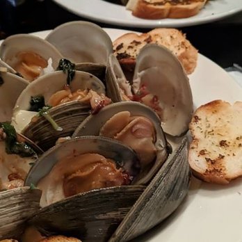 Bryac Black Rock - Giant Clams in White Wine and Garlic sauce - Seafood Near Me - Bridgeport, Connecticut Bryac Black Rock - Giant Clams in White Wine and Garlic sauce - Seafood Near Me - Bridgeport, Connecticut