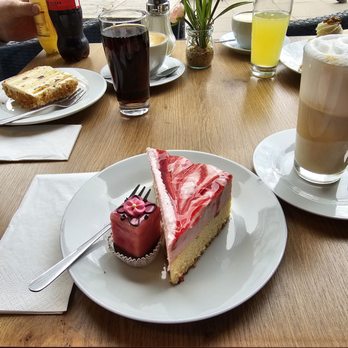 Bäckerei Hönig - Bakeries Near Me - Hamburg, HH Bäckerei Hönig - Bakeries Near Me - Hamburg, HH