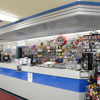 King Music - Musical Instruments & Teachers Near Me - Bradley, Illinois