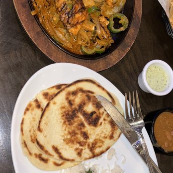 Mama Tigre - CHICKEN TIKKA FAJITA - Mexican Near Me - Oakton, Virginia Mama Tigre - CHICKEN TIKKA FAJITA - Mexican Near Me - Oakton, Virginia
