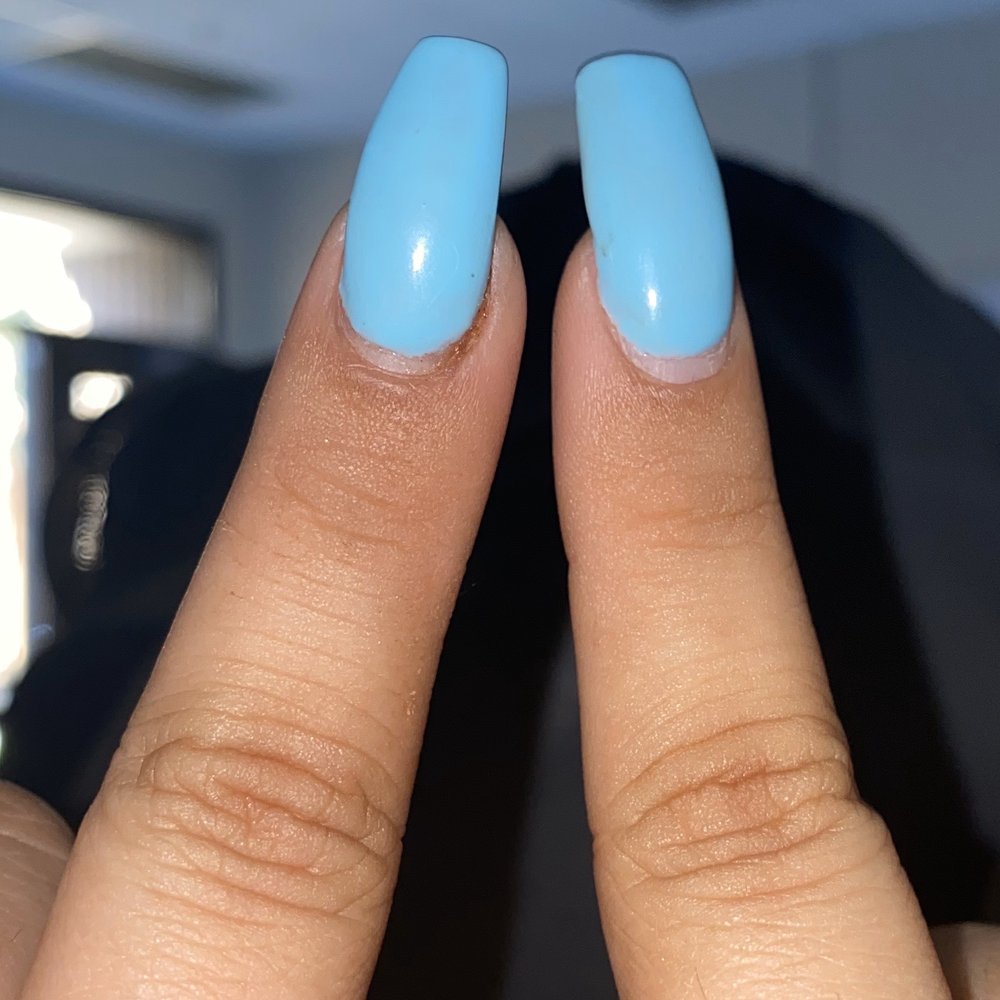 left is shaped like a talon and the right one is too squared. left is shaped like a talon and the right one is too squared.