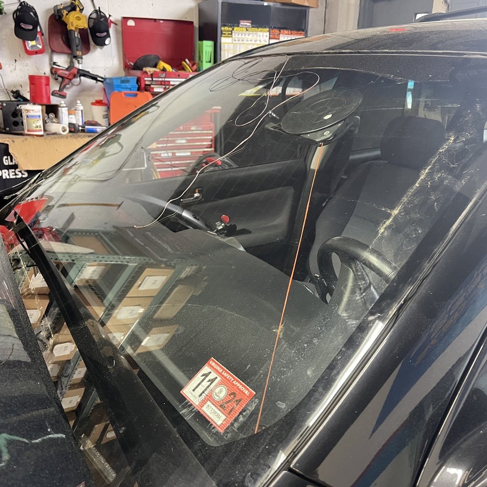 Tool to remove un-damaged windshield for re-install.