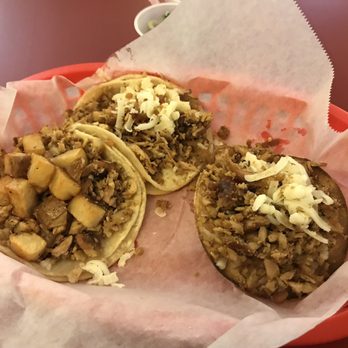 Kiss Pollos Estilo Sinaloa - Kiss Taco, Papa Taco, Vampiro Kiss Tostada - Mexican Near Me - Phoenix, Arizona
