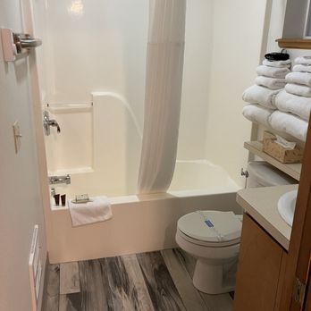 Ocean Suites - Hotels Near Me - Brookings, Oregon