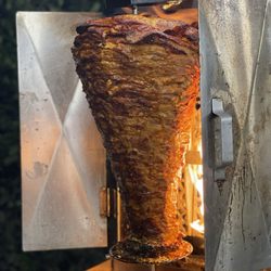 Hollywood Famous Tacos - Al trompo, so delicious