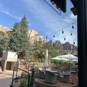 FeelLove Coffee Zion - Coffee & Tea Near Me - Springdale, Utah