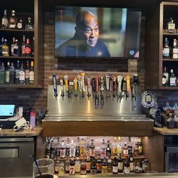 4 Brothers Bar & Grill