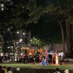 Kuhio Beach Hula Show