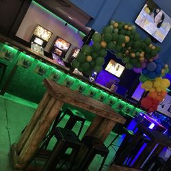 Slackers Bar - Inside