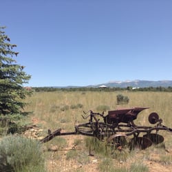 Peaceful Meadows Bed & Breakfast - La Plata mountains in the background.