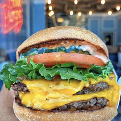 Monty's Good Burger