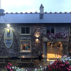 Brook Inn - Outside