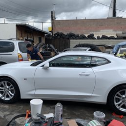 Henry's Autobody And Repair.