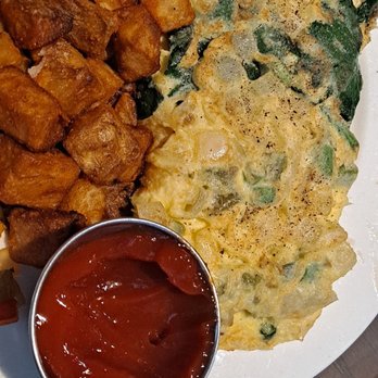 Harper's - Vegetables omelet and fried potatoes - Breakfast & Brunch Near Me - Atlantic City, New Jersey Harper's - Vegetables omelet and fried potatoes - Breakfast & Brunch Near Me - Atlantic City, New Jersey