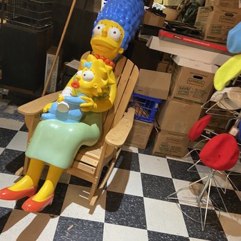Pops Resale - Margie Simpson with the baby - Vinyl Records Near Me - Lexington, Kentucky