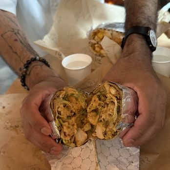 Fontys Deli Dukaan - Scissor wrap - Sandwiches Near Me - New York, New York