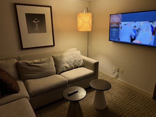 Renaissance Austin Hotel by null
