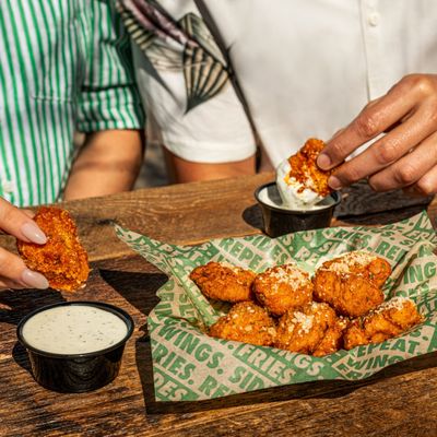 Wingstop by null