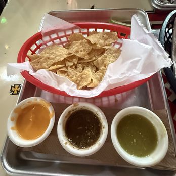 De Nada - Happy Hour chips and salsa - Mexican Near Me - Austin, Texas