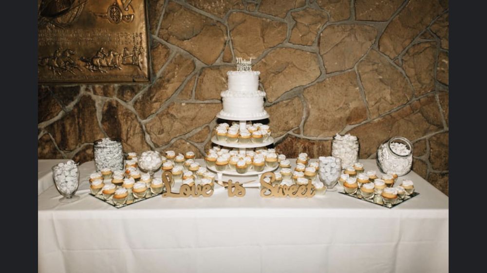 Cari’s kitchen and cakes Logo