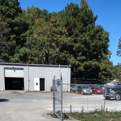 Sammy's Towing & Recovery - Company office And Tow yard