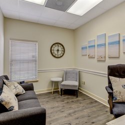 Pacifica Care - Beautiful, comfortable patient care offices