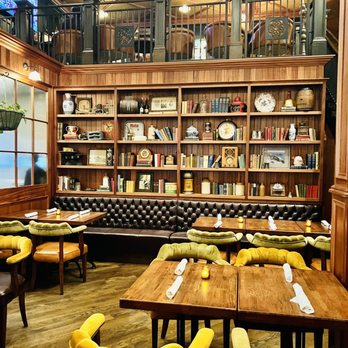 Bog & Barley - Inside - Irish Near Me - Memphis, Tennessee