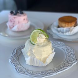 Coffee Point - From left to right: Strawberries & cream cake, Lime cake, Chocoflan