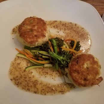 Eighty Acres Kitchen & Bar - Crab cakes - Bars Near Me - Pittsburgh, Pennsylvania Eighty Acres Kitchen & Bar - Crab cakes - Bars Near Me - Pittsburgh, Pennsylvania