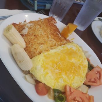 Vanta Cafe - Vegetarian omelet. It's huge! - Breakfast & Brunch Near Me - Wailuku, Hawaii Vanta Cafe - Vegetarian omelet. It's huge! - Breakfast & Brunch Near Me - Wailuku, Hawaii