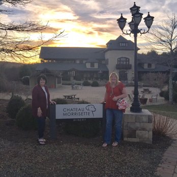Chateau Morrisette Winery - Sunset was lovely after our tasting. - Wineries Near Me - Floyd, Virginia Chateau Morrisette Winery - Sunset was lovely after our tasting. - Wineries Near Me - Floyd, Virginia