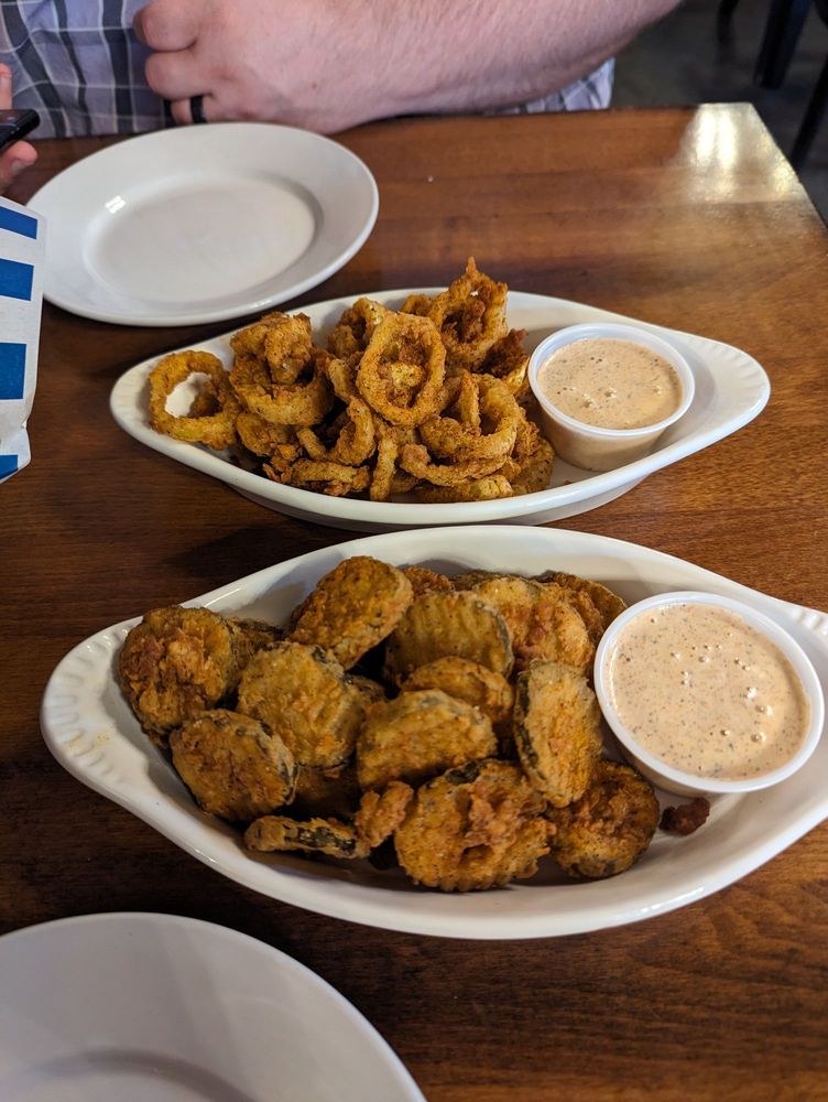 Blue Oak Oyster Bar and Grill Logo