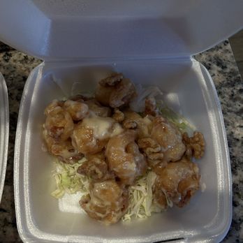 3 Star Restaurant - 8/10 - honey walnut shrimp - Filipino Near Me - Vallejo, California