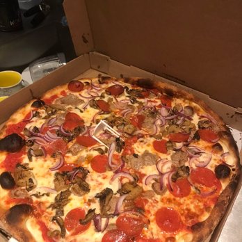 Joe's Pizza - Supreme - Pizza Near Me - Brooklyn, New York