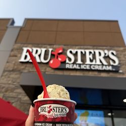 Bruster's Real Ice Cream - Banana pudding