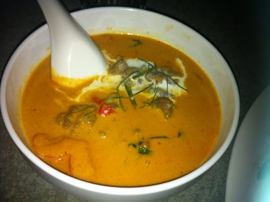 Bob Likes Thai Food. by null