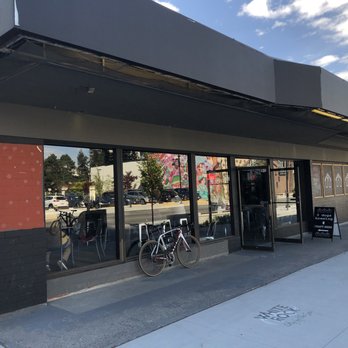 3 Dogs Brewing - Front of brewery~ - Breweries Near Me - White Rock, British Columbia 3 Dogs Brewing - Front of brewery~ - Breweries Near Me - White Rock, British Columbia
