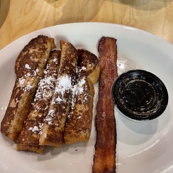 Cafe At The Ridge - Kids French toast - Cafes Near Me - Kerrville, Texas Cafe At The Ridge - Kids French toast - Cafes Near Me - Kerrville, Texas