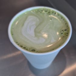 Reborn Coffee - Match latte with macadamia milk