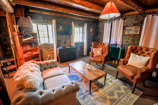 Rainbow Lodge by null