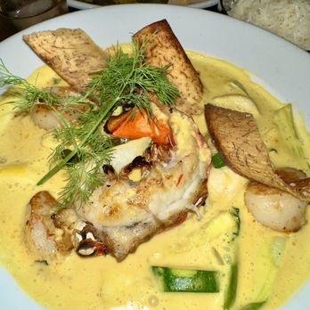 Poor Calvin's - Seafood Curry - Asian Fusion Near Me - Atlanta, Georgia