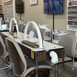 Nohea Nails and Spa - Manicure station