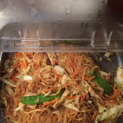 Pinoy Oriental - Saturday Buffet: The Pansit (Philipino noodle stir fried)