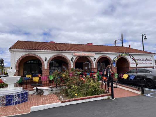 La Cumbre Taqueria SM by null